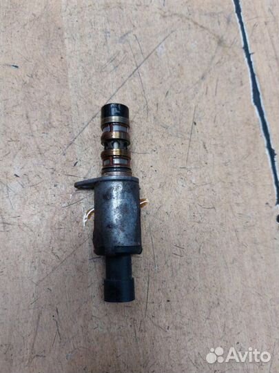 Клапан фазорегулятора Opel Astra J A16XER 2010