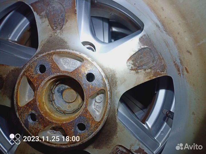 Диски r14 разболтовка 4100 стояли Хонда fit