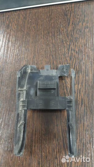 Пластик салона Nissan Patrol