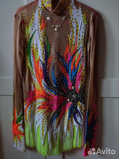 Костюм для художественной гимнастики