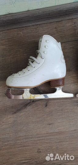 Коньки Risport Lux 180