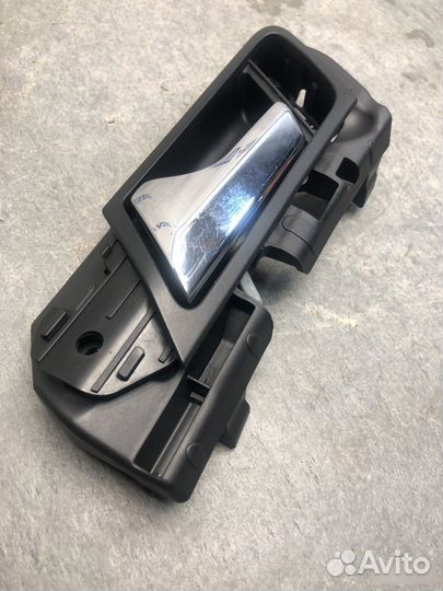 Ручка передняя левая Mercedes M W164