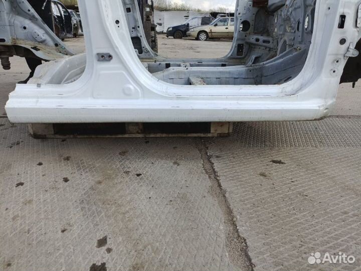 Порог правый Kia Rio 3 седан 1.4 G4FA 2016