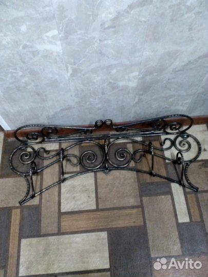 Вешалка настенная