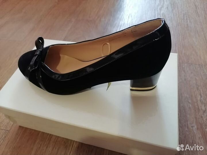 Женские туфли