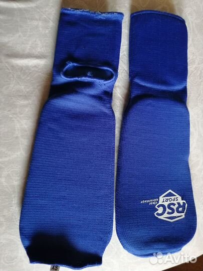 Шлем боксерский Jabb, перчатки Ring, защита р-р S