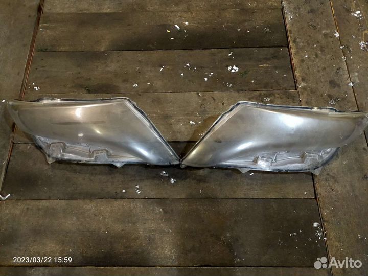 Стекла фар Тойота venza
