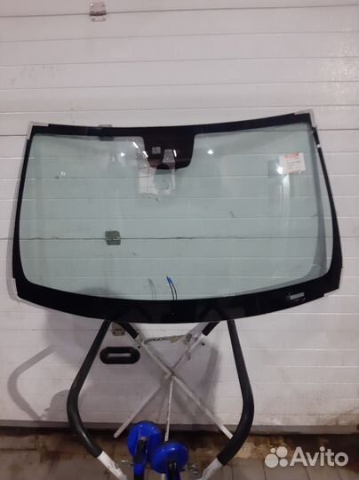 Лобовое стекло Mercedes w212 Мерседес 212