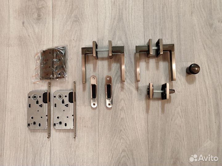 Дверные ручки/завертка/защелки morelli