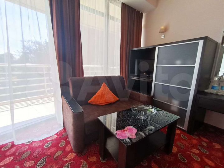 Квартира-студия, 38 м², 3/4 эт.