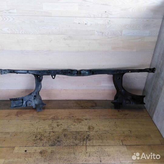 Передняя панель телевизор Volkswagen Transporter T