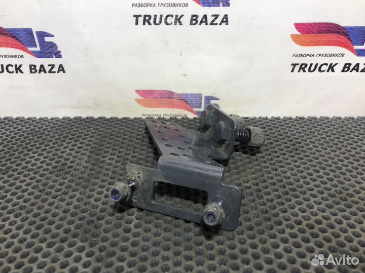 Кронштейн электромагнитного клапана