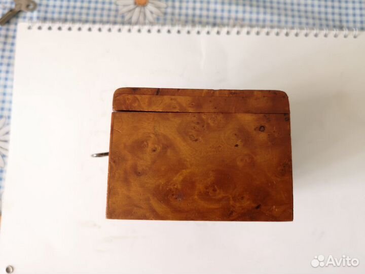 Шкатулка из карельский берёзы