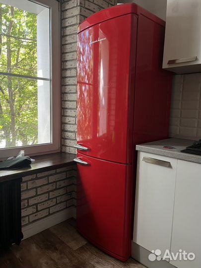 Холодильник Schaub Lorenz SLU S335R2