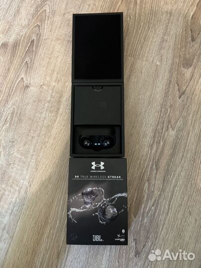 Jbl True wireless streak