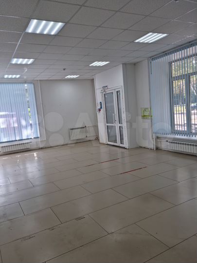 Торговая площадь, 65 м²