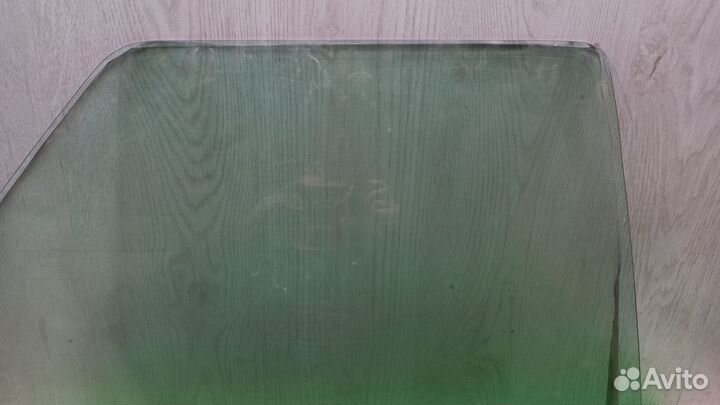 Стекло двери задней правой Ford Оriоn 3/Еsсоrt