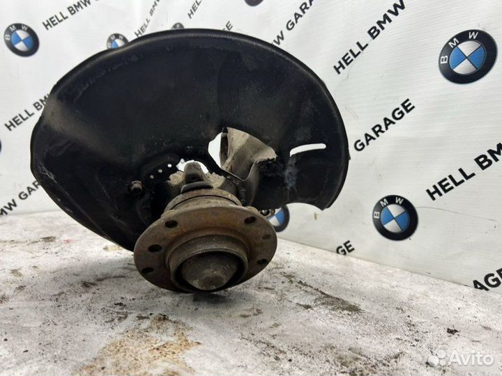 Поворотный кулак передний левый Bmw 7-Series E38