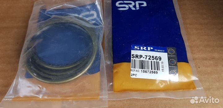 Сальник в каретку поворота 15672569 volvo BL 61/71