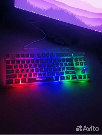 Игровая клавиатура с подсветкой