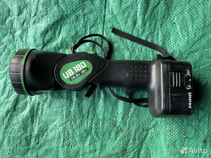 Фонарь аккумуляторный Hitachi UB18D без зу