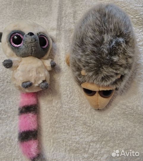 Лемур Уоху розовый с большими глазвми