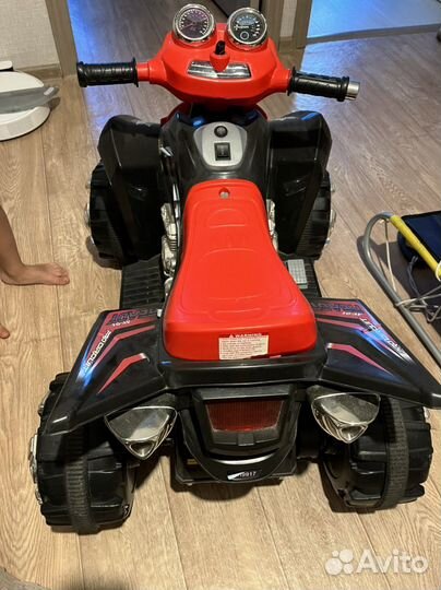 Детский квадроцикл на аккумуляторе