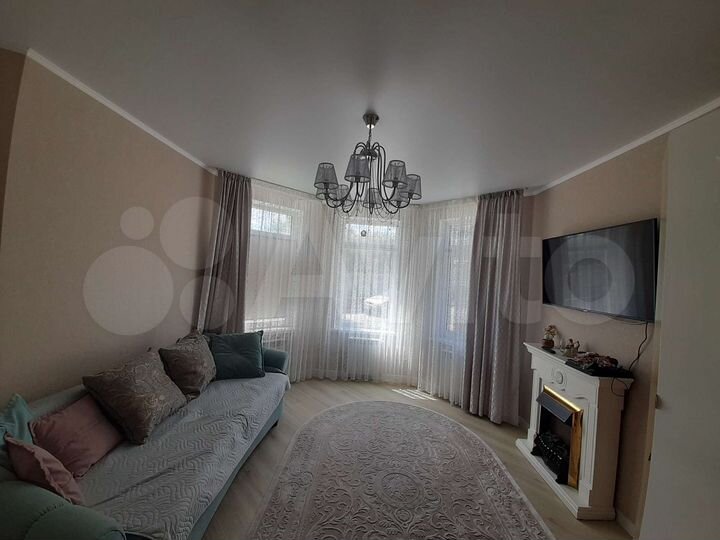 2-к. квартира, 53 м², 1/9 эт.