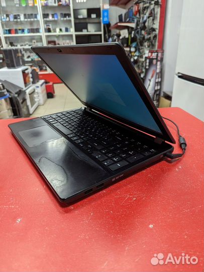 Ноутбук Acer I3-4005U/ SSD 256