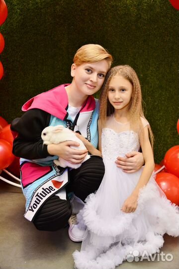 Ютуб вечеринка. Тик-ток вечеринка. А4 Аниматоры