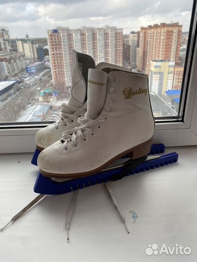 Коньки фигурные женские кожаные 39 размер