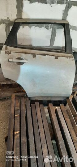 Задняя правая дверь ниссан кашкай 1поколение