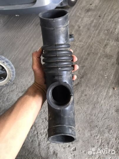 Патрубок воздушного фильтра