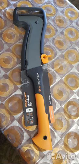 Малый секач для сучьев- fiskars Brush hook,M,XA3