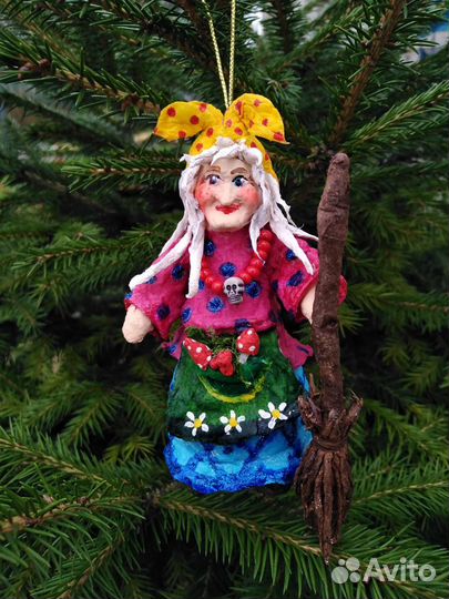 Новогодняя елочная игрушка из ватного папьемаше