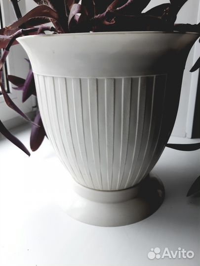 Кашпо для цветов