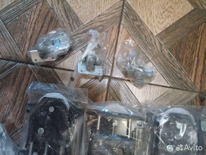 Ролики для раздвижных дверей Nova Aristo