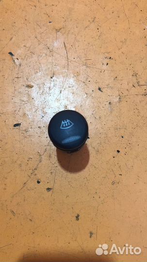 Кнопка обогрева стекла на Ford Ka