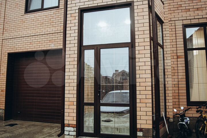 Дом 320 м² на участке 6 сот.