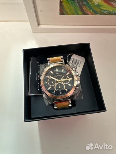 Часы Tommy Hilfiger