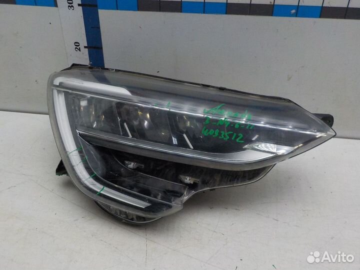 Б/У Б/У Фара правая 260105307R renault