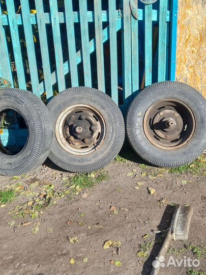 Колеса с ступицами для телеги(прицепа).Балон в п-к