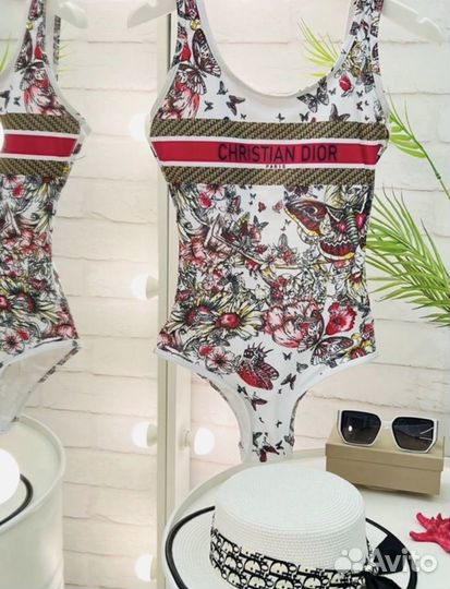 Купальник слитный (размер 40-42)