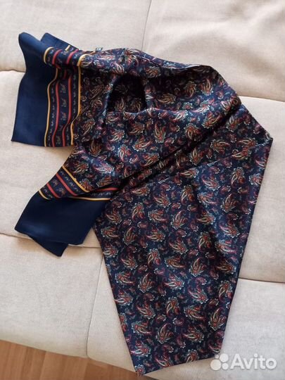 Шелковый шарф