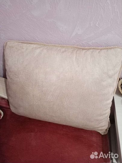 Подушка диванная