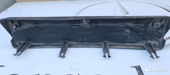 Подномерная планка Mercedes W205