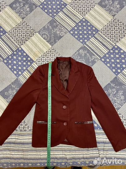 Пиджак бордовый школьный 140-146 см на девочку