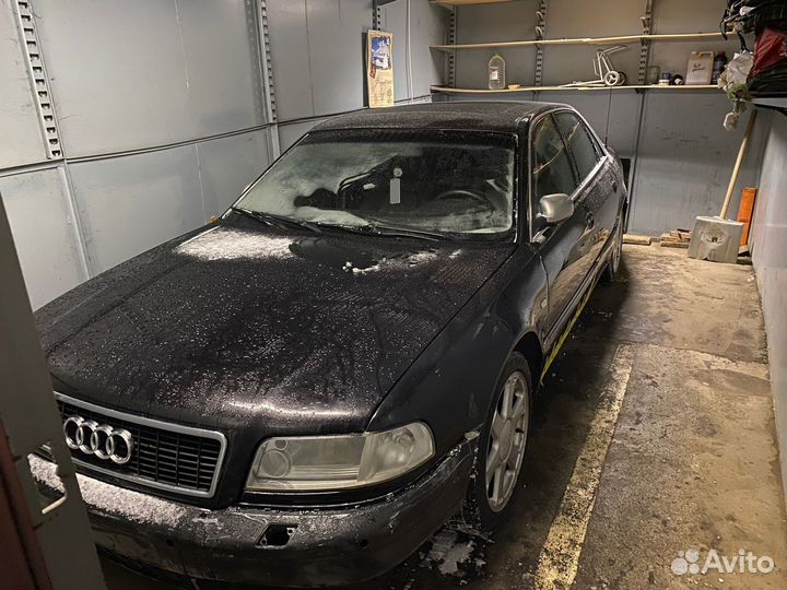 Audi A8 4.2 AT, 2000, 215 900 км