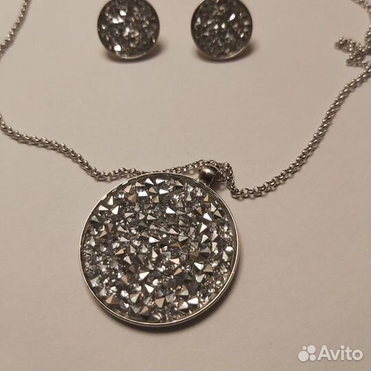 Комплект колье и серьги с кристаллами Swarovski