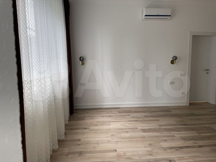 5-к. квартира, 190 м², 4/20 эт.